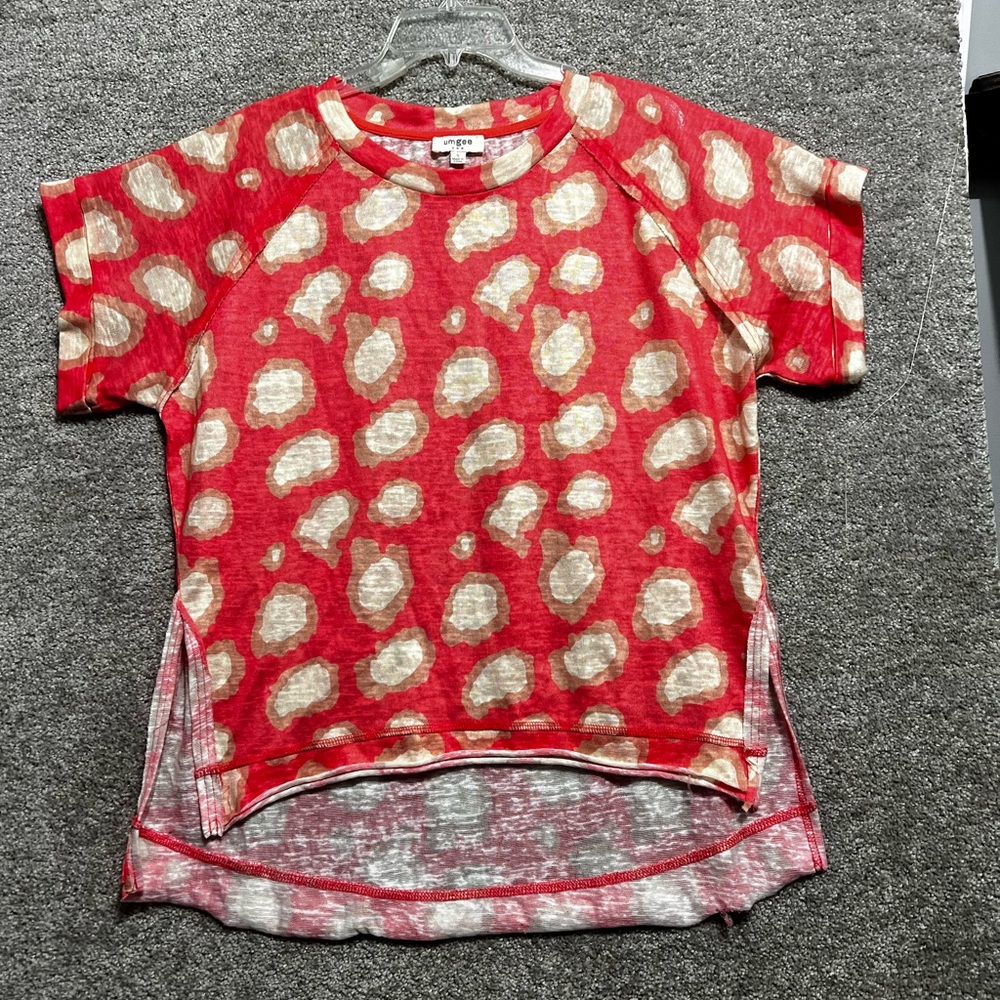 Umgee Woman’s Dot High Low Short Sleeve Blouse Top Size Small Oversized